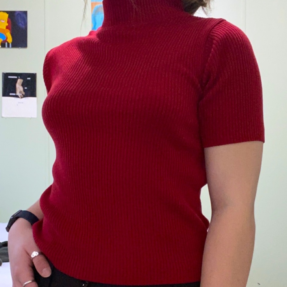 Size small, knit, short sleeve, vintage, turtle neck, from Sag Harbor